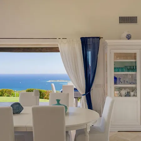 Panoramica Vista Mare-privacy Con Piscina Villa
