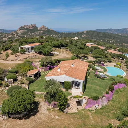 Panoramica Vista Mare-privacy Con Piscina