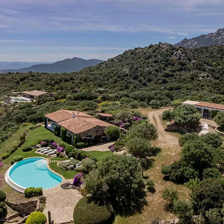 Panoramica Vista Mare-privacy Con Piscina Вилла *