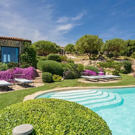 Panoramica Vista Mare-privacy Con Piscina Villa Cugnana Verde