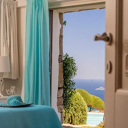 Вилла Panoramica Vista Mare-privacy Con Piscina Cugnana Verde
