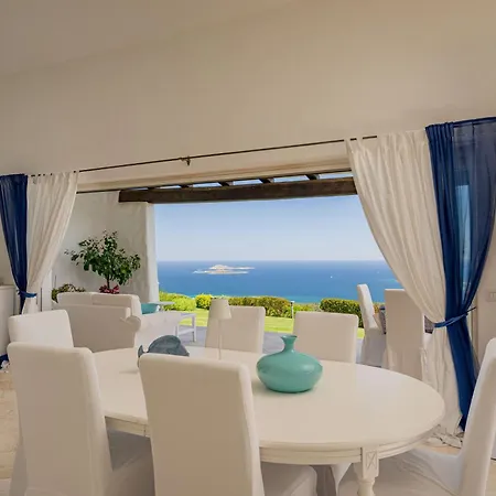Panoramica Vista Mare-privacy Con Piscina Cugnana Verde