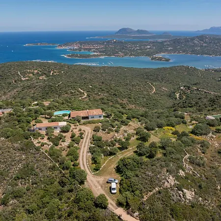 빌라 Panoramica Vista Mare-privacy Con Piscina *