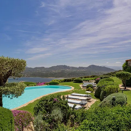 Panoramica Vista Mare-privacy Con Piscina * Cugnana Verde