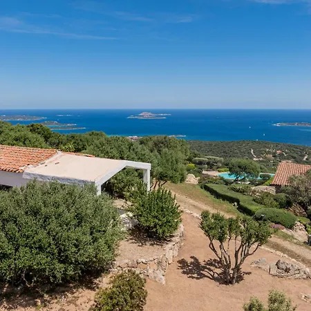 Panoramica Vista Mare-privacy Con Piscina Villa Cugnana Verde
